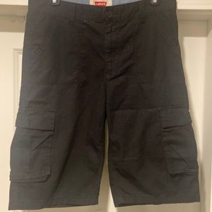 Levi’s Black Cargo Shorts